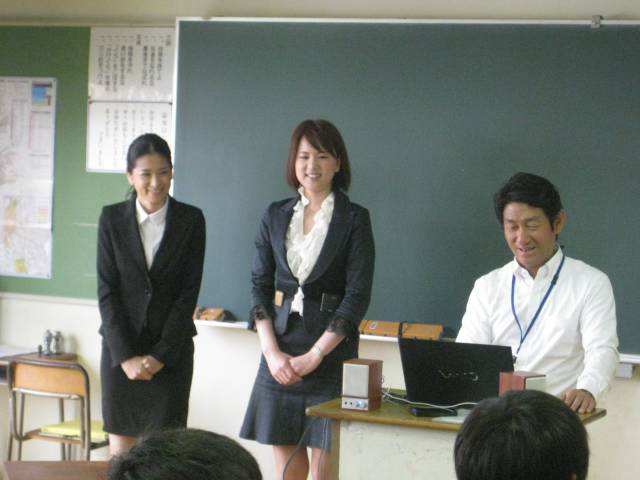 特別授業 広島日野自動車 株 様にお越し頂き最新大型車についての講座を受講いたしました 専門学校広島自動車大学校 広島で1級 2級自動車 整備士をめざす ニュース トピックス