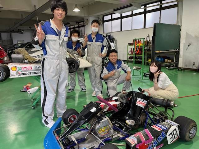 ☆このクッソ暑いのに(笑)<br />まだまだ走りに行く気満々みたいです!<br />整備に余念がありません!(≧▽≦)