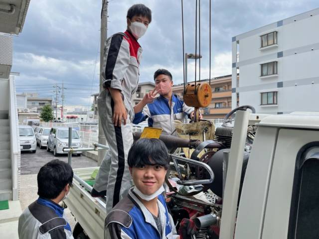 ☆このクッソ暑いのに(笑)<br />まだまだ走りに行く気満々みたいです!<br />整備に余念がありません!(≧▽≦)