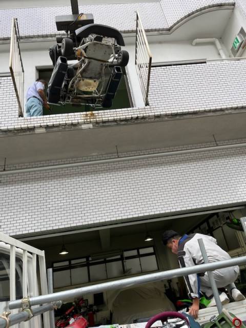 ☆このクッソ暑いのに(笑)<br />まだまだ走りに行く気満々みたいです!<br />整備に余念がありません!(≧▽≦)