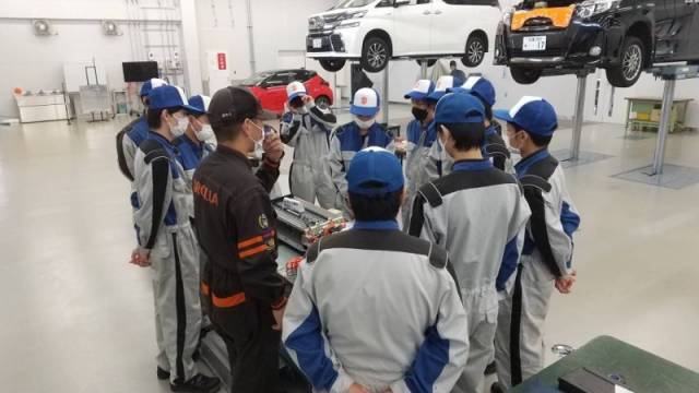 ☆2級コース/2年生『低圧電気取扱安全衛生教育』を受講しました!☆(7/26〜27)
