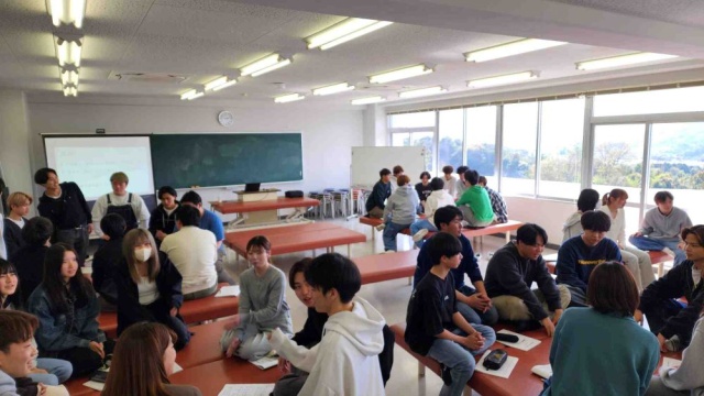 合同ホームルームを実施しました