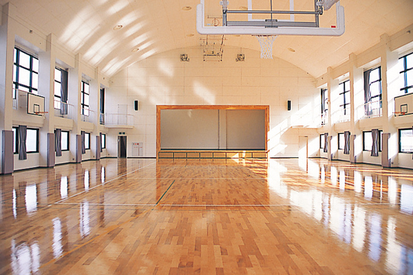 学校設備-体育館
