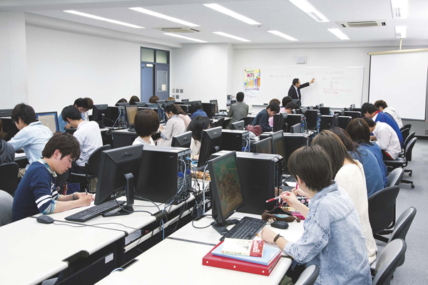 学校設備-マルチメディア教室